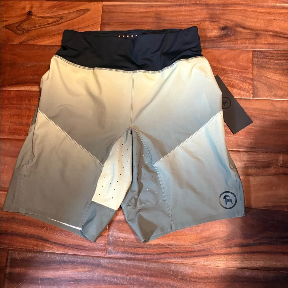 Backcountry Trail Shorts Womens Small Olive Green‎ Athletic Hiking NWT (0555)